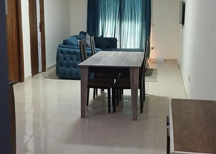 Tiba Golden Down Town Apartmanhotel