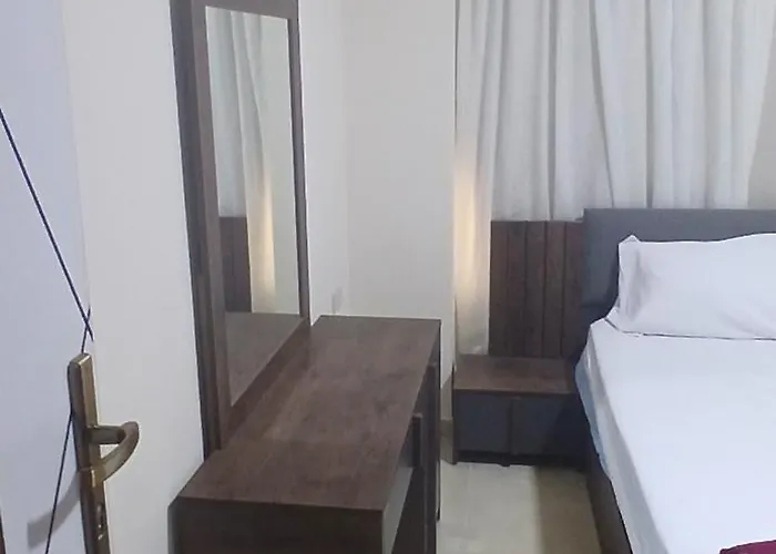 Apartmanhotel Tiba Golden Down Town Gurdaka