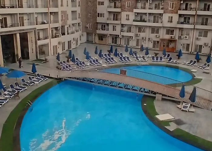 Tiba Golden Down Town Apartmanhotel Gurdaka